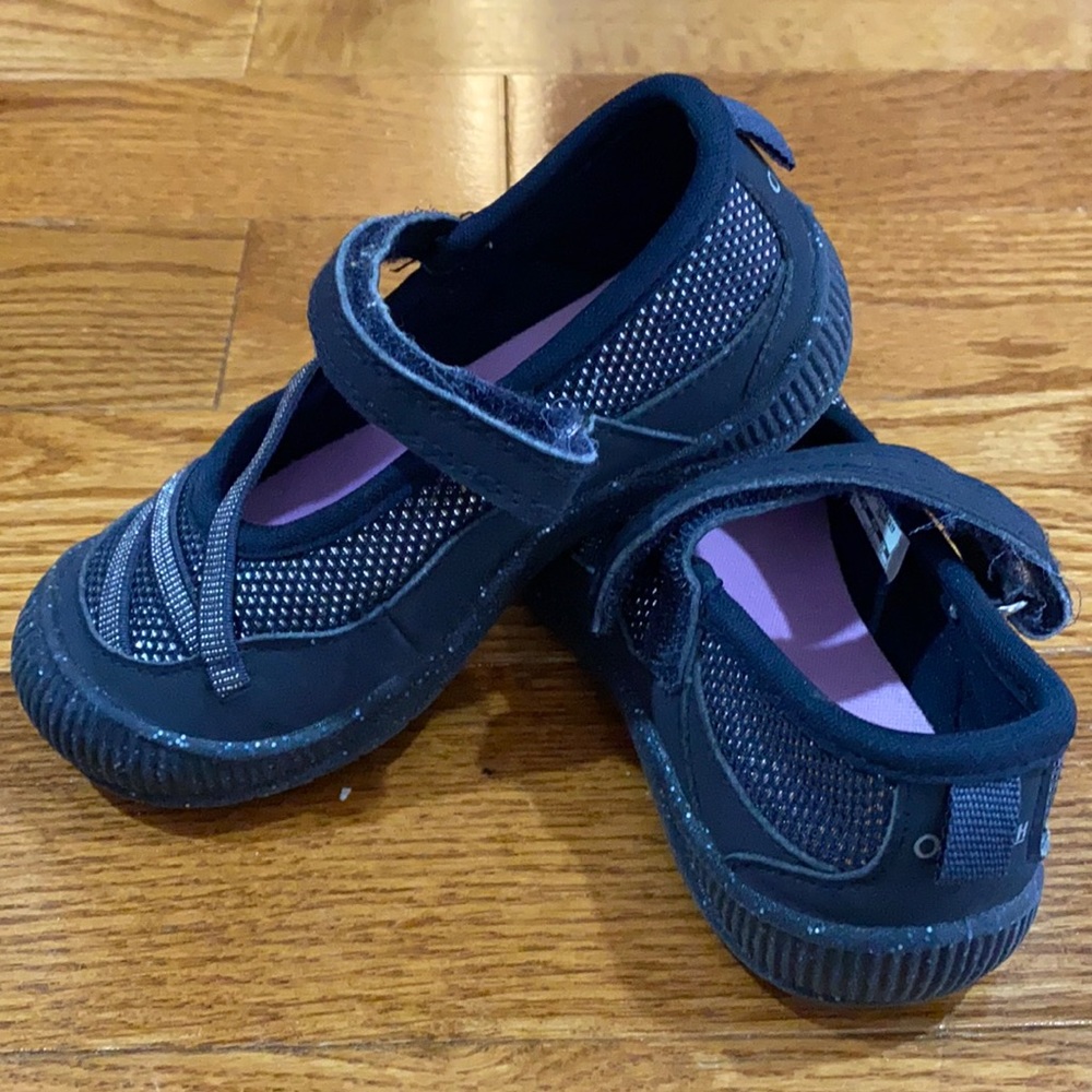 Osh Kosh B’gosh sparkle Mary Jane toddler shoe